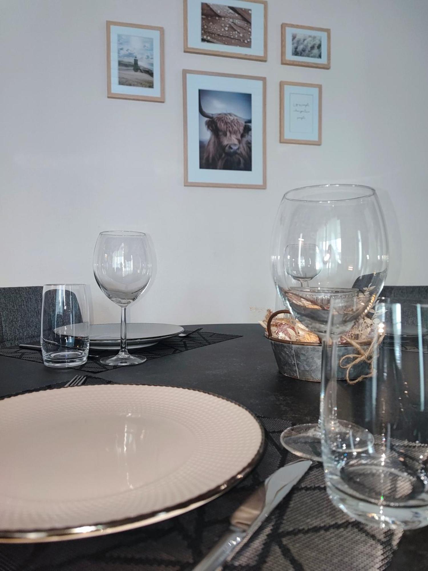 Kleine Auszeit - 2-Zimmer Ferienwohnung Spiez Extérieur photo
