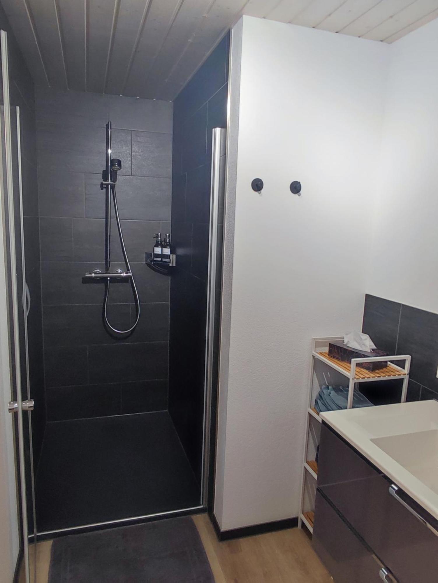 Kleine Auszeit - 2-Zimmer Ferienwohnung Spiez Extérieur photo