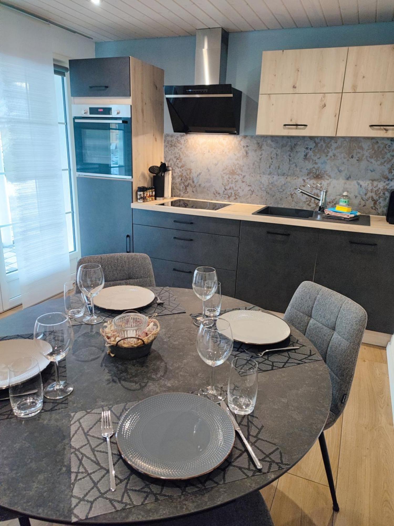 Kleine Auszeit - 2-Zimmer Ferienwohnung Spiez Extérieur photo